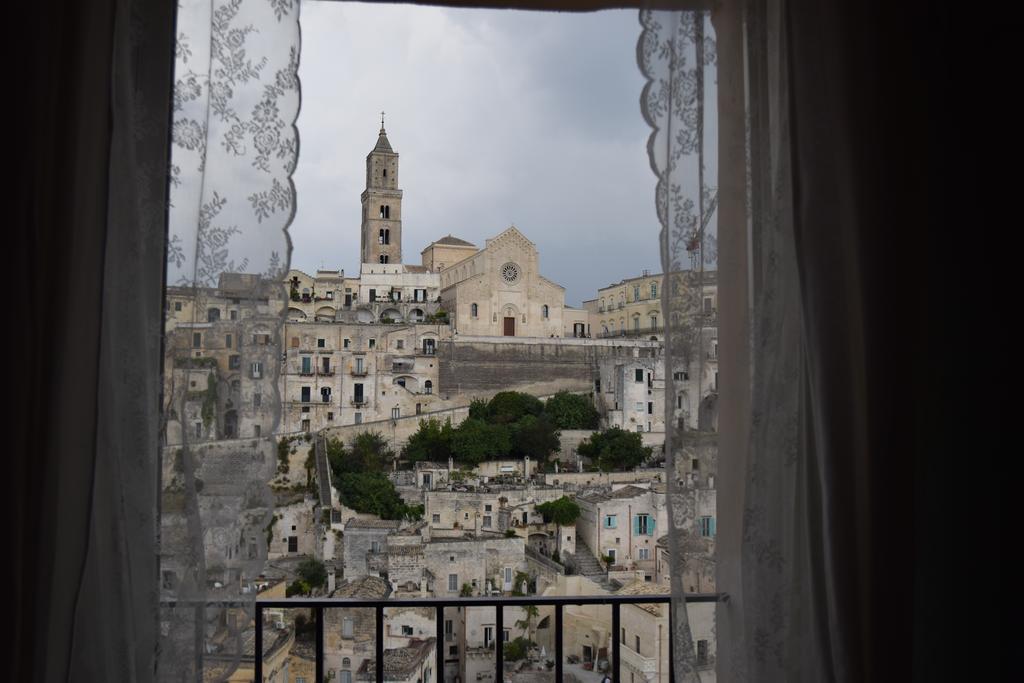 Roseus La Casa Vacanze Nei Sassi Matera Bagian luar foto